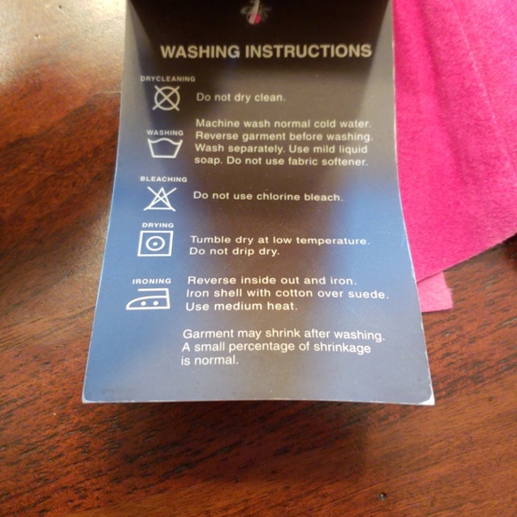 Danier Raspberry Suede Jacket - Picture 5 of 7